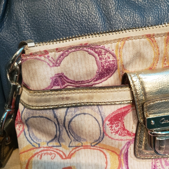 Coach Authenticate crossbody purse! - Picture 5 of 6